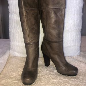 Luca Stefani Plush Leather Boots